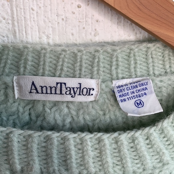 Ann Taylor Wool Cable Knit Vintage Green Mint Sweater sz M - Picture 5 of 8